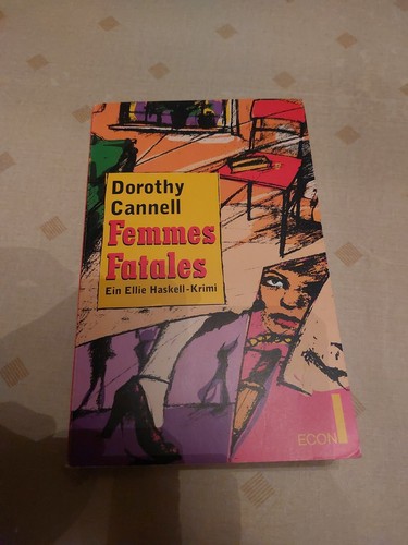 Femmes fatales ein - -,